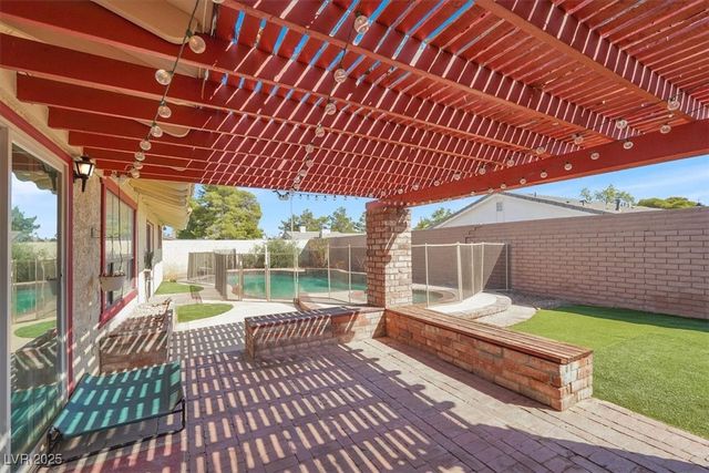 4596 Eureka Street, Las Vegas, NV 89103