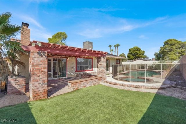 4596 Eureka Street, Las Vegas, NV 89103