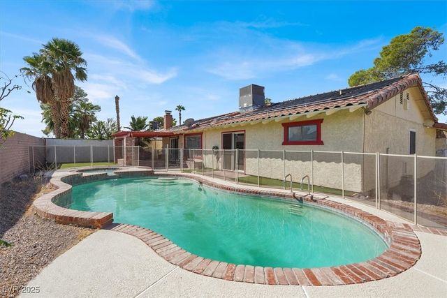 4596 Eureka Street, Las Vegas, NV 89103