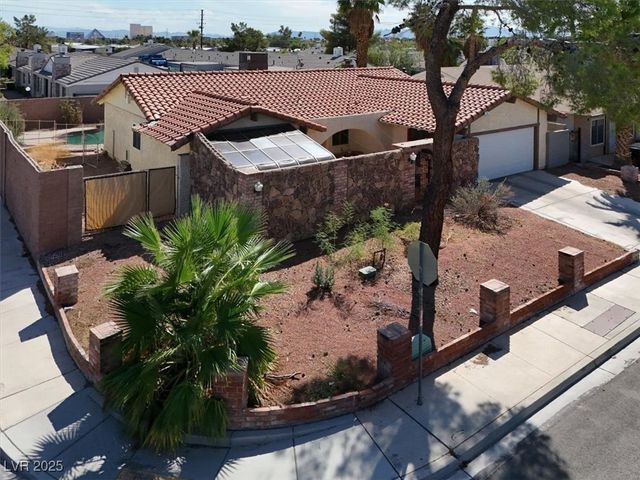 4596 Eureka Street, Las Vegas, NV 89103