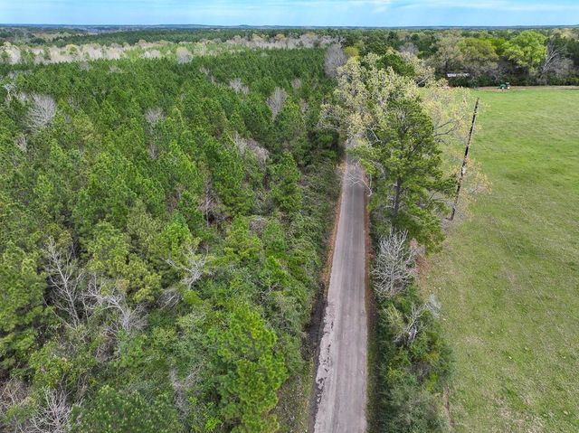 3 Eugene Walker Road, Huntington, TX 75980