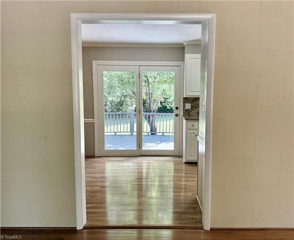 111 Ridgewood Drive, Lexington, NC 27292