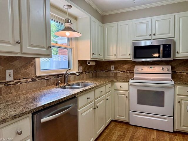 111 Ridgewood Drive, Lexington, NC 27292