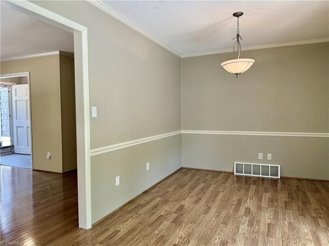 111 Ridgewood Drive, Lexington, NC 27292
