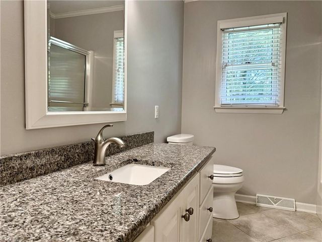 111 Ridgewood Drive, Lexington, NC 27292