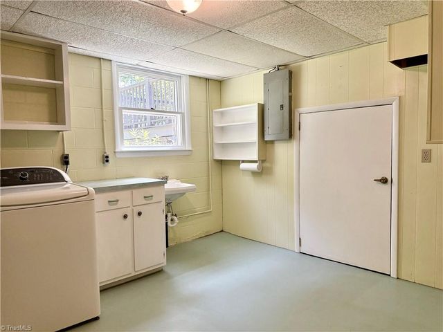 111 Ridgewood Drive, Lexington, NC 27292