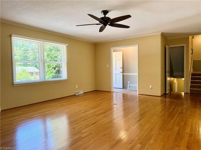111 Ridgewood Drive, Lexington, NC 27292