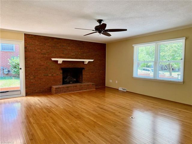 111 Ridgewood Drive, Lexington, NC 27292