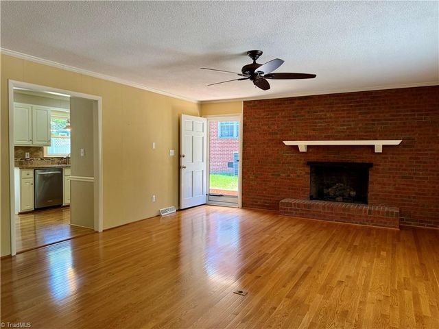 111 Ridgewood Drive, Lexington, NC 27292