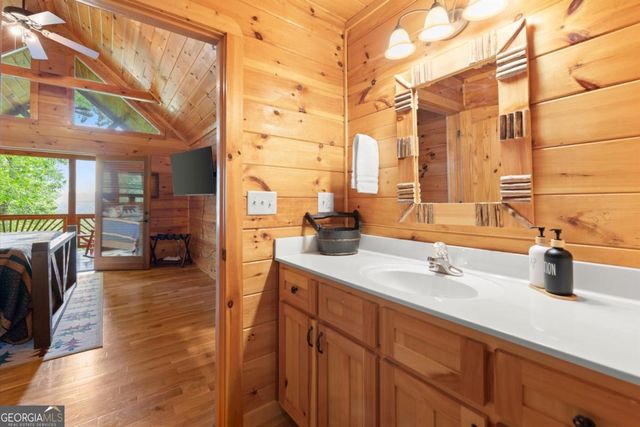 98 Aries Lane, Blue Ridge, GA 30513