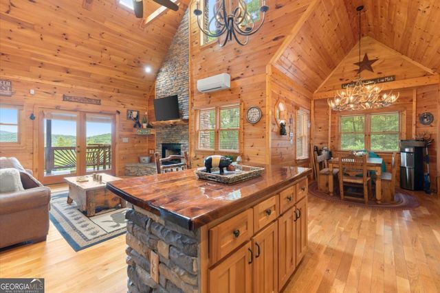 98 Aries Lane, Blue Ridge, GA 30513