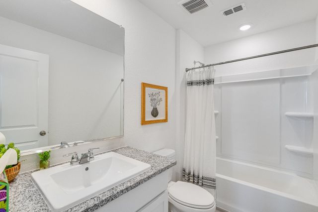 1324 Blazin Bronco Trail, Fort Worth, TX 76052