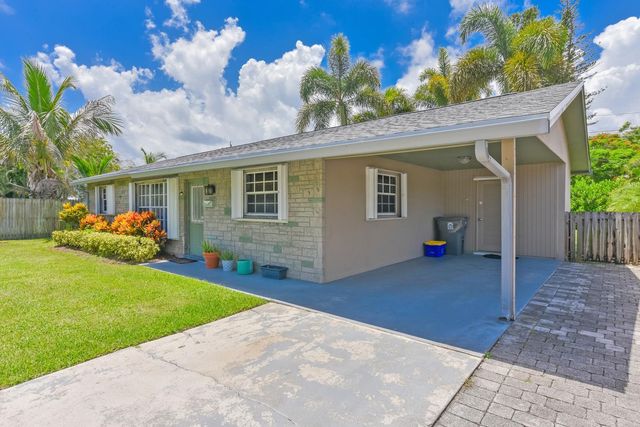 18625 Loxahatchee River Road, Jupiter, FL 33458