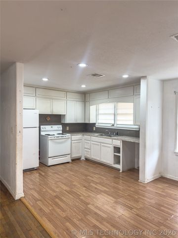 806 15th Avenue NW, Ardmore, OK 73401