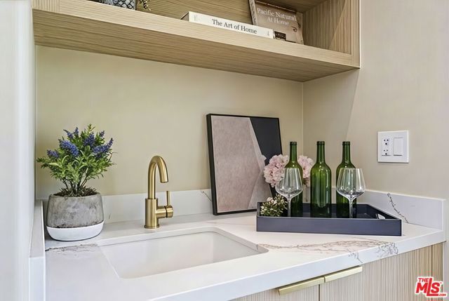 320 S Sierra Madre, Palm Desert, CA 92260