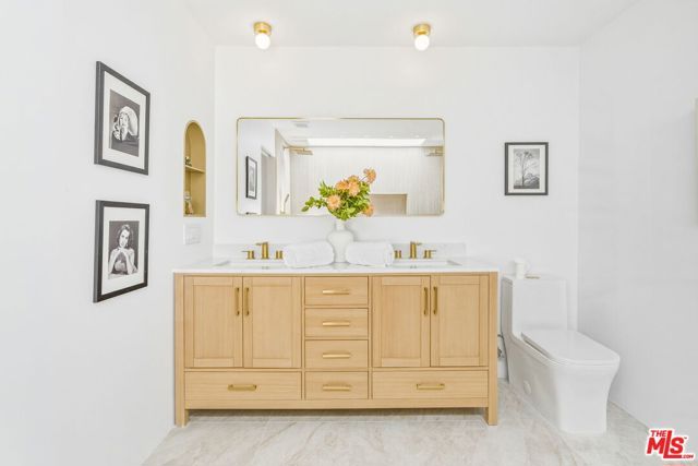 320 S Sierra Madre, Palm Desert, CA 92260