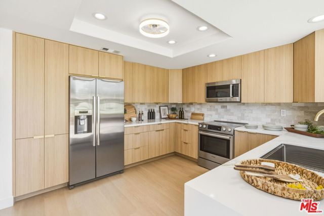 320 S Sierra Madre, Palm Desert, CA 92260