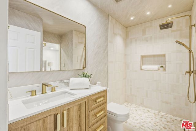 320 S Sierra Madre, Palm Desert, CA 92260