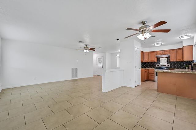 2414 Heather Ridge Court, Webster, TX 77598