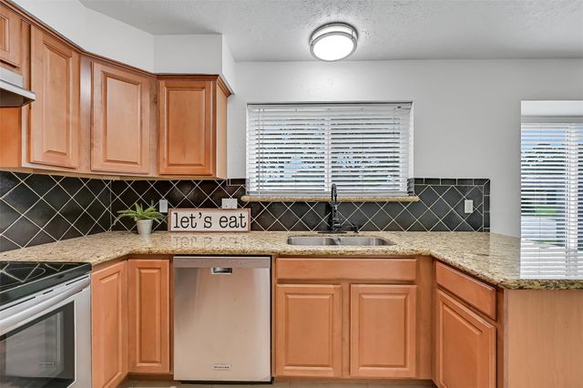 2414 Heather Ridge Court, Webster, TX 77598