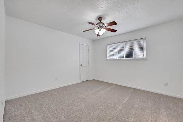 2414 Heather Ridge Court, Webster, TX 77598