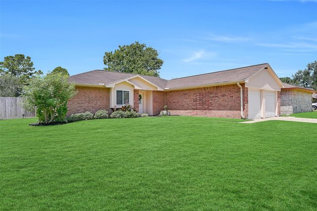 2414 Heather Ridge Court, Webster, TX 77598