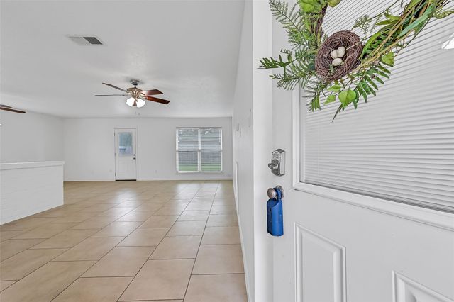 2414 Heather Ridge Court, Webster, TX 77598