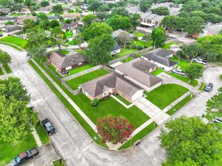 2414 Heather Ridge Court, Webster, TX 77598