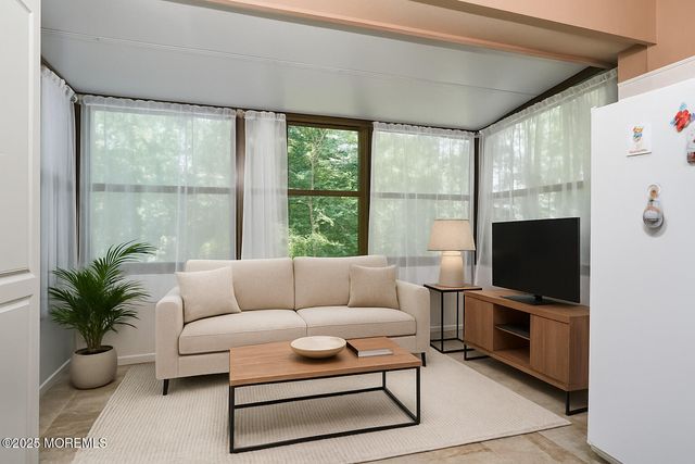 148 Amberly Drive J, Manalapan, NJ 07726