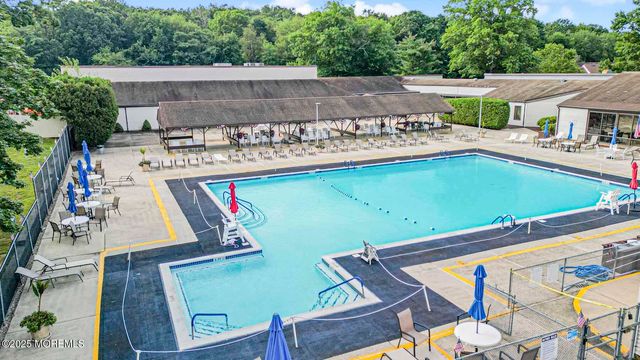 148 Amberly Drive J, Manalapan, NJ 07726