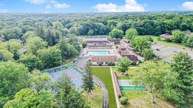 148 Amberly Drive J, Manalapan, NJ 07726