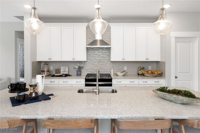 7824 Harley Hills Drive, North Royalton, OH 44133