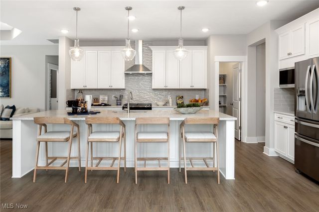 7824 Harley Hills Drive, North Royalton, OH 44133