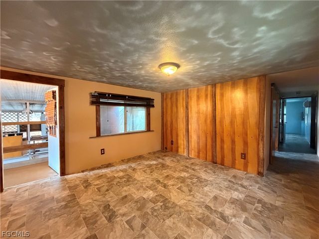 8086 Marx DR, North Fort Myers, FL 33917