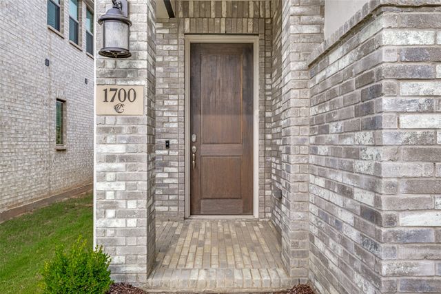 1700 Bonsmara Drive, Northlake, TX 76247