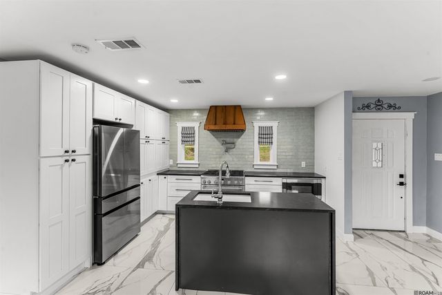 7962 Hebert Dr, Ethel, LA 70730