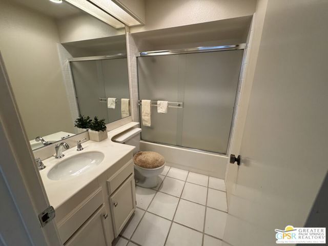 815 E Arenas Road, Palm Springs, CA 92262