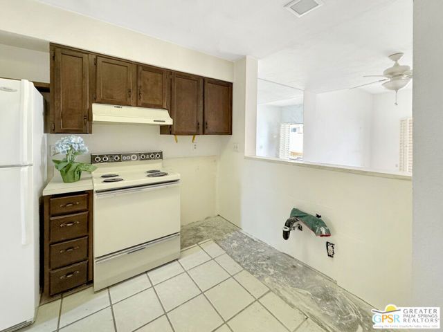 815 E Arenas Road, Palm Springs, CA 92262