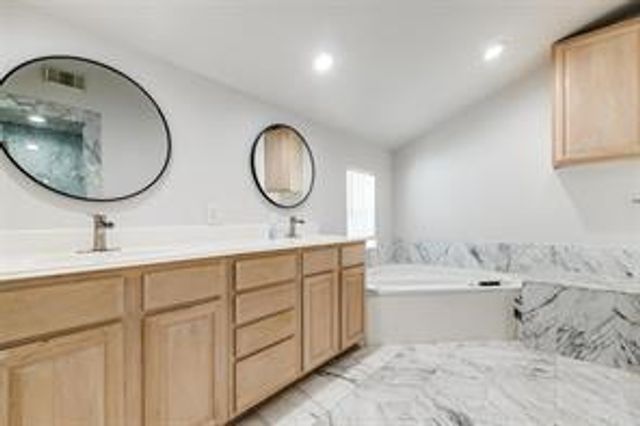 1318 Peden Street D, Houston, TX 77006