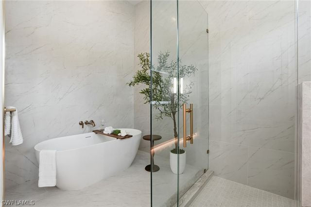 1159 Cypress Woods DR, Naples, FL 34103