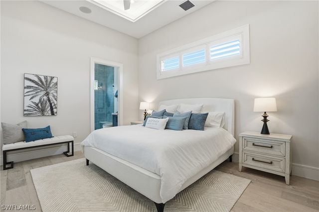 1159 Cypress Woods DR, Naples, FL 34103