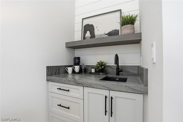 1159 Cypress Woods DR, Naples, FL 34103