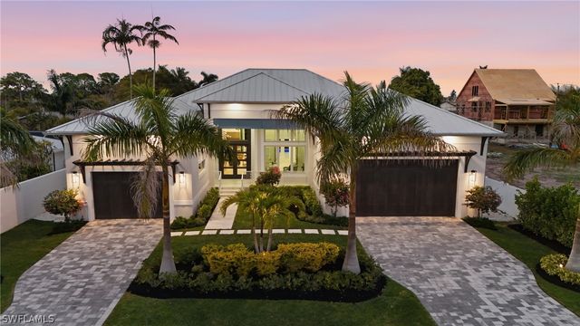 1159 Cypress Woods DR, Naples, FL 34103