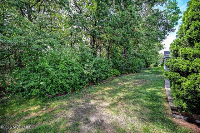 56 Quail Road, Barnegat, NJ 08005