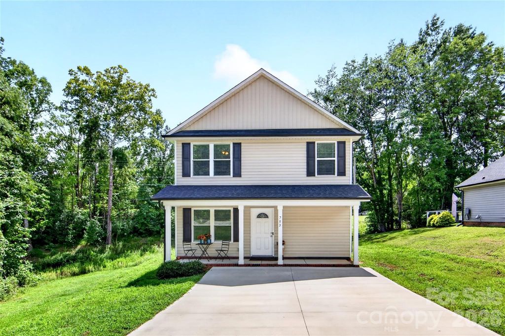 755 Bradley Street NE, Concord, NC 28025