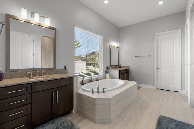 3839 SAN VITO DRIVE, Wesley Chapel, FL 33543