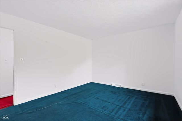 829 Sawmill, Whiteland, IN 46184