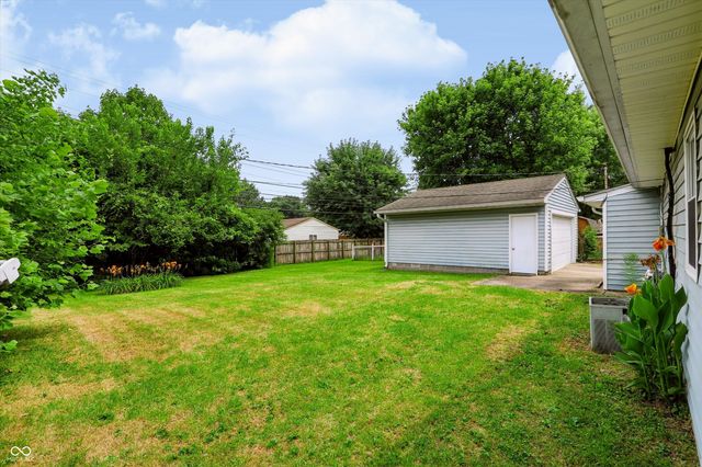 829 Sawmill, Whiteland, IN 46184