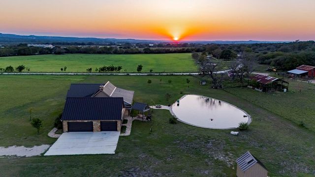 5730 Hwy 27, Center Point, TX 78010
