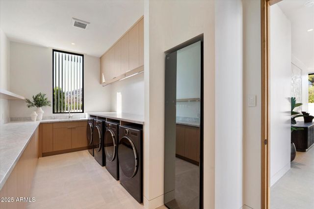 6840 E AVENIDA EL ALBA Avenue, Paradise Valley, AZ 85253